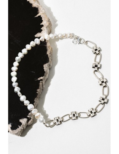 Seduce Pearl/Chain Necklace français